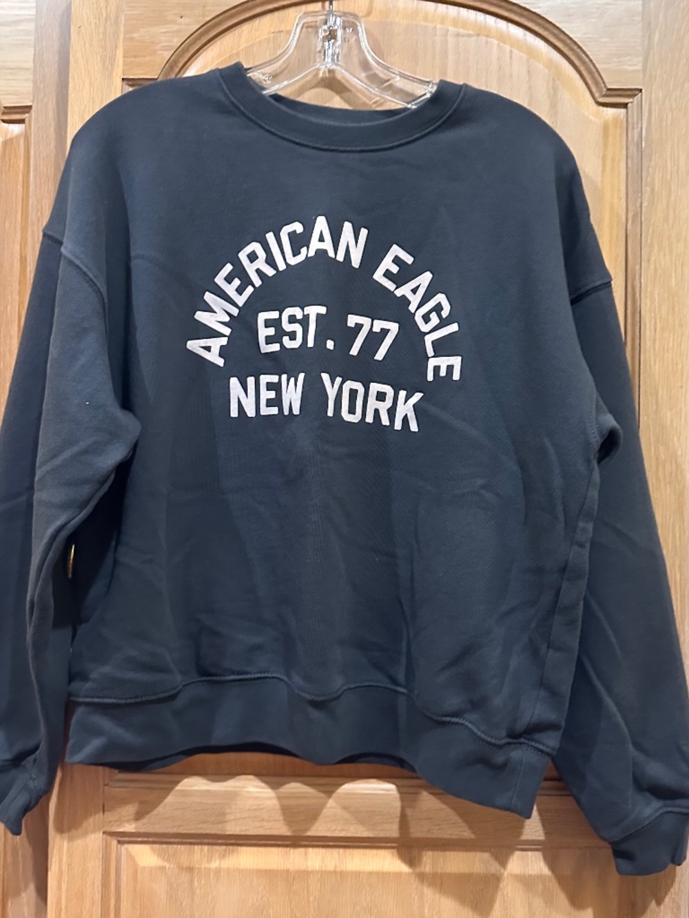 American Eagle crewneck